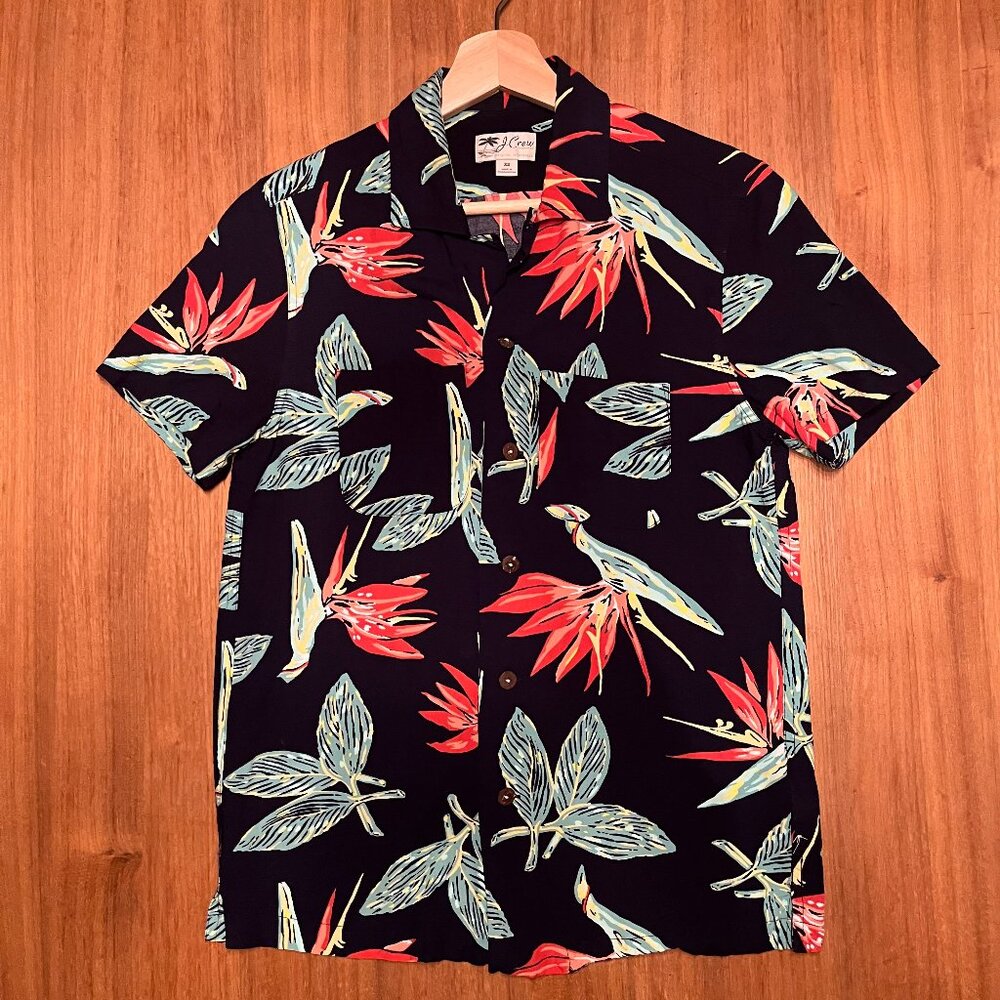 J. Crew Mens XS Bird of Paradise Wrinkle-Resistant Hawaiian Shirt, Worn Twice.